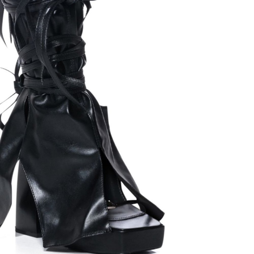 AZALEA WANG " READILY STRAPPED " 2 IN 1 STRAPPY SANDAL IN BLACK ( BRAND NEW !!!! - Picture 2 of 10